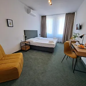Legie Hotel Praga